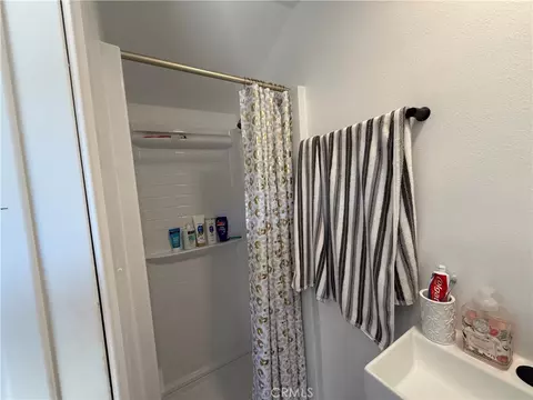 Bath - 1101 W 152nd, Compton, CA 90220 photo 10 of 11