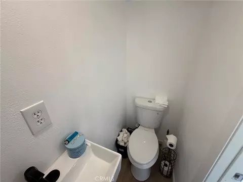 Bath - 1101 W 152nd, Compton, CA 90220 photo 11 of 11