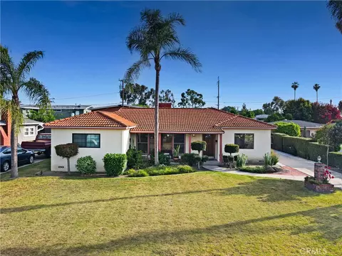 7710 Dinsdale St, Downey, CA 90240