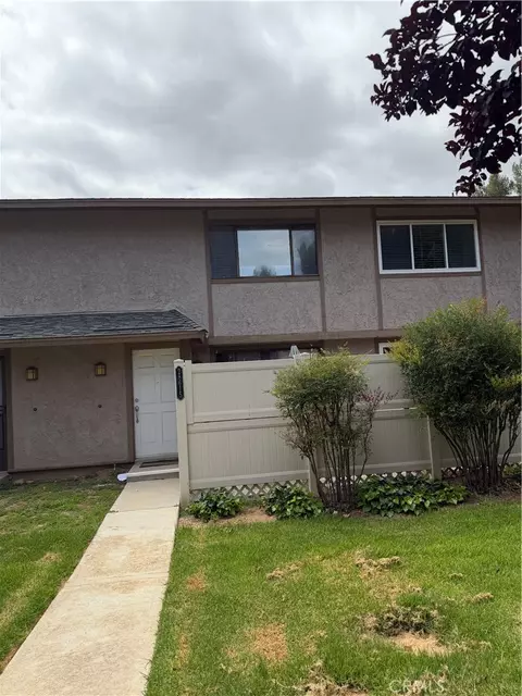 28615 Conejo Vw, Agoura Hills, CA 91301