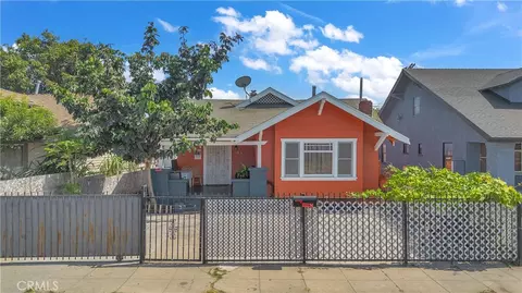 908 W 57th St, Los Angeles, CA 90037