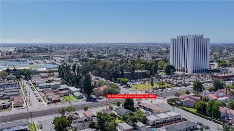 View/Area - 512 S Willowbrook Ave, Compton, CA 90220 photo 4 of 8