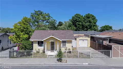 Exterior - 512 S Willowbrook Ave, Compton, CA 90220 photo 2 of 4