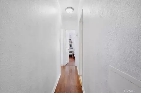 Entry Way - 512 S Willowbrook Ave, Compton, CA 90220 photo 1 of 1