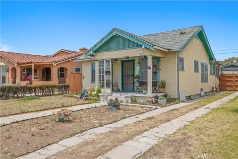 1119 W 84th Pl, Los Angeles, CA 90044