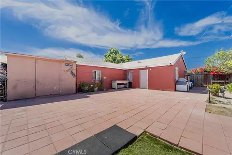Exterior - 201 N Harris, Compton, CA 90221 photo 3 of 8