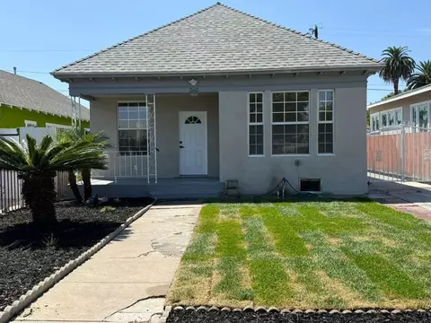1546 W 70th St, Los Angeles, CA 90047