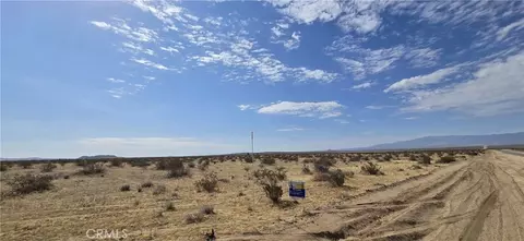 24000 Avenue J-8, Lancaster, CA 93535 photo 11