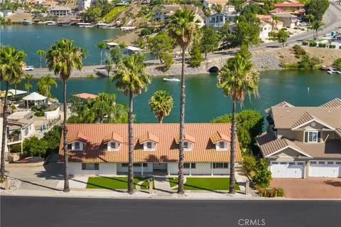 22275 Canyon Clb, Canyon Lake, CA 92587