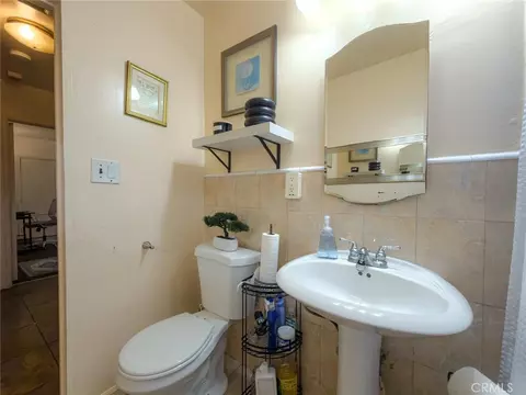Bath - 727 S Caswell, Compton, CA 90220 photo 1 of 1
