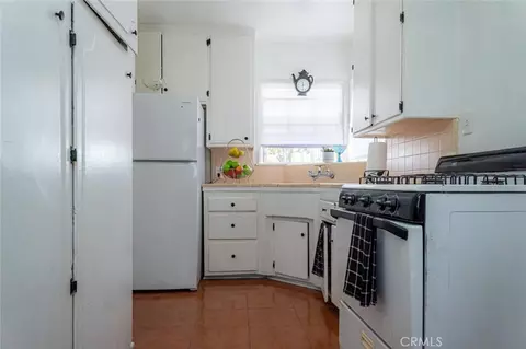 Kitchen - 727 S Caswell, Compton, CA 90220 photo 1 of 5