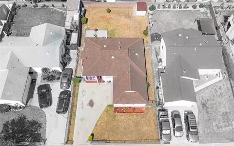 View/Area - 727 S Caswell, Compton, CA 90220 photo 3 of 5