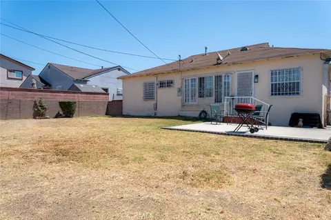 Exterior - 727 S Caswell, Compton, CA 90220 photo 6 of 7