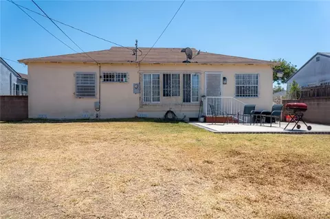 Exterior - 727 S Caswell, Compton, CA 90220 photo 4 of 7
