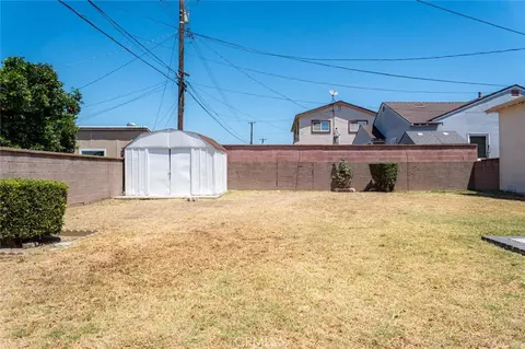 Exterior - 727 S Caswell, Compton, CA 90220 photo 5 of 7