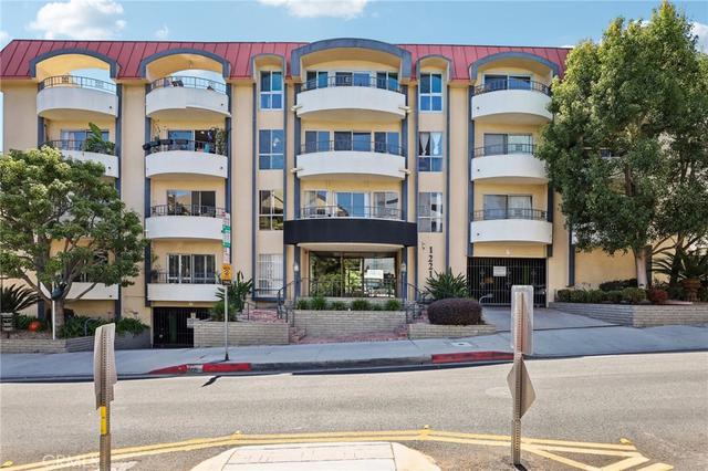 1221 N Kings, West Hollywood, CA 90069