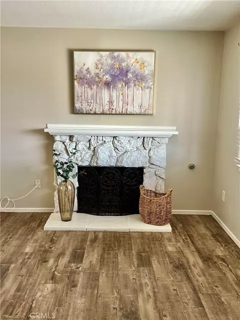14977 Mauna Loa St, Hesperia, CA 92345 photo 8