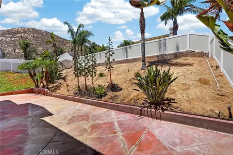 Exterior - 289 Kieswetter, Colton, CA 92324 photo 3 of 6