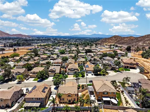 View/Area - 289 Kieswetter, Colton, CA 92324 photo 3 of 6