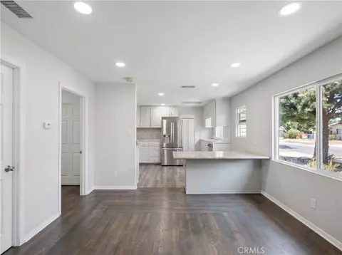 Living - 1164 Mentone, Pasadena, CA 91103 photo 5 of 5