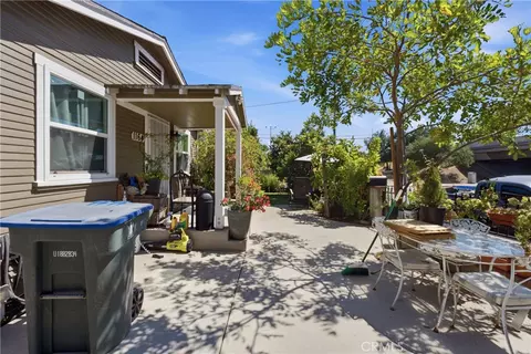 Exterior - 1164 Mentone, Pasadena, CA 91103 photo 7 of 15