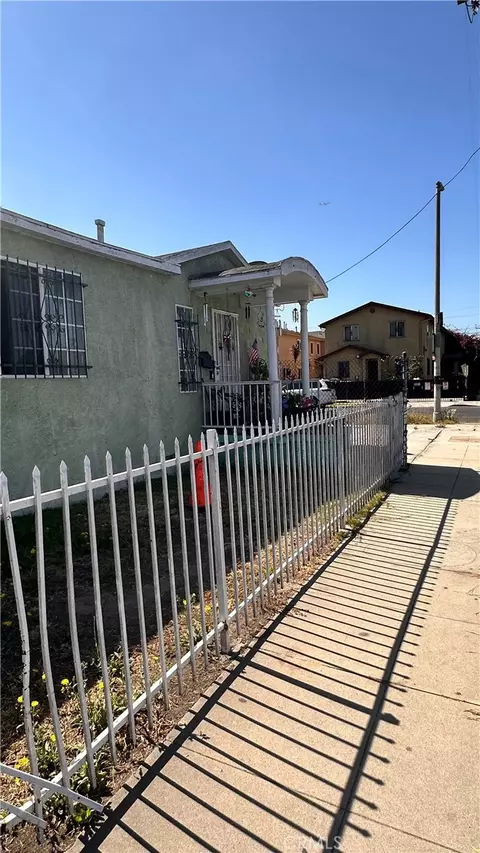 6114 Wall, Los Angeles, CA 90003