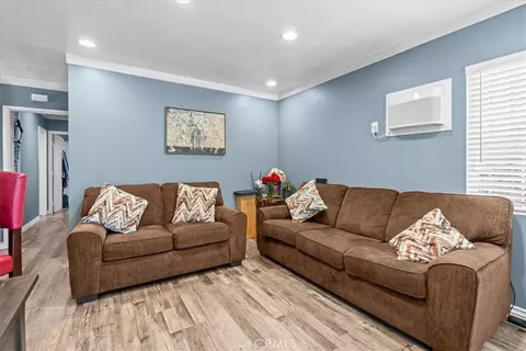 Living - 407 E Sunset, Long Beach, CA 90805 photo 3 of 3