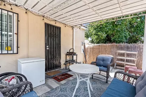 Exterior - 407 E Sunset, Long Beach, CA 90805 photo 5 of 6