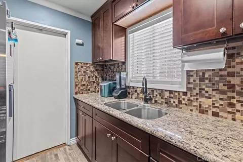 Kitchen - 407 E Sunset, Long Beach, CA 90805 photo 3 of 3