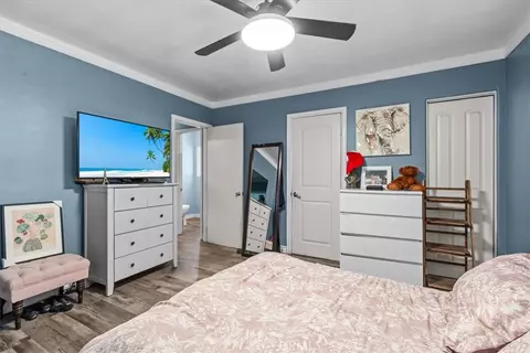 Bedroom - 407 E Sunset, Long Beach, CA 90805 photo 5 of 8