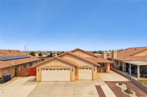 Exterior - 14375 Caroline, Adelanto, CA 92301 photo 10 of 13