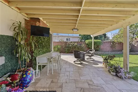 Exterior - 6545 Dos Rios Rd, Downey, CA 90240 photo 4 of 6