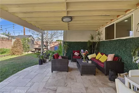 Exterior - 6545 Dos Rios Rd, Downey, CA 90240 photo 2 of 6