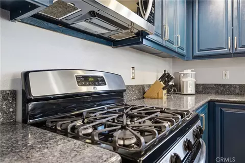 Kitchen - 2851 Pleasant St, Riverside, CA 92507 photo 7 of 7