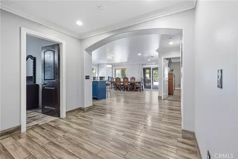 Entry Way - 2851 Pleasant St, Riverside, CA 92507 photo 3 of 4
