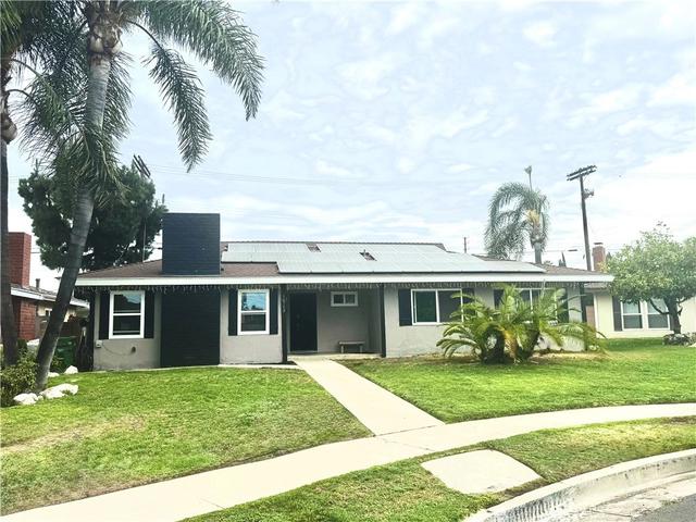 16713 Sunburst St, North Hills, CA 91343