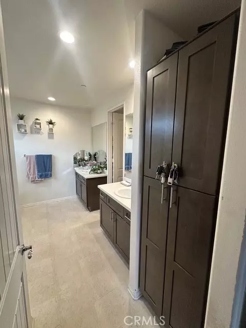Entry Way - 37779 Nova Ave, Palmdale, CA 93552 photo 4 of 5