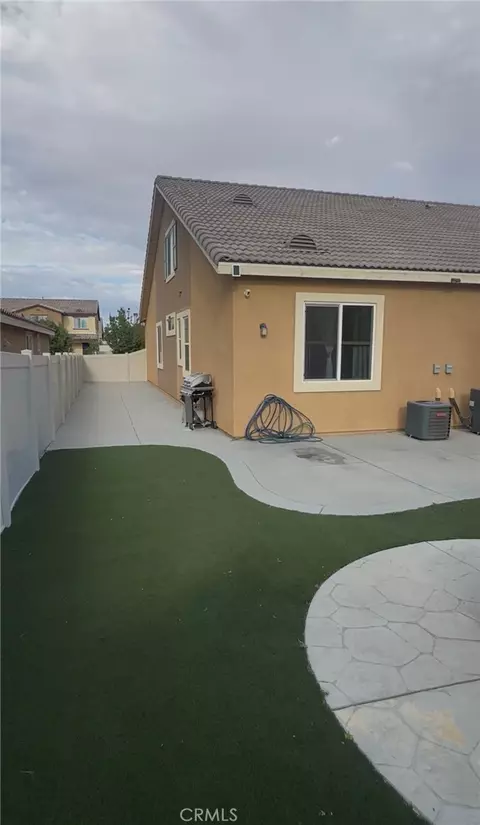 Exterior - 37779 Nova Ave, Palmdale, CA 93552 photo 6 of 7