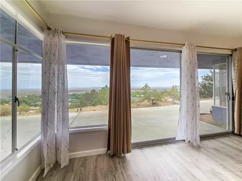 Living - 31611 157th E, Llano, CA 93544 photo 6 of 6