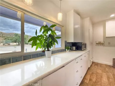 Kitchen - 31611 157th E, Llano, CA 93544 photo 3 of 6