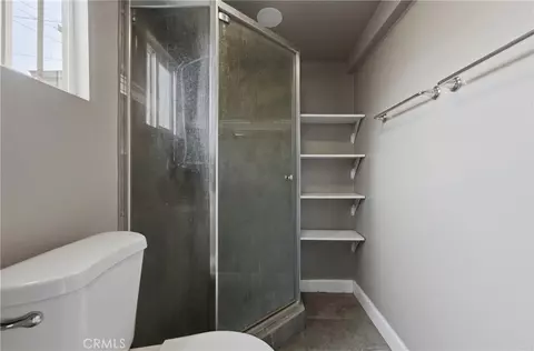 Bath - 2412 W Tichenor St, Compton, CA 90220 photo 5 of 6