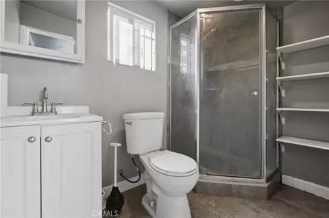 Bath - 2412 W Tichenor St, Compton, CA 90220 photo 4 of 6