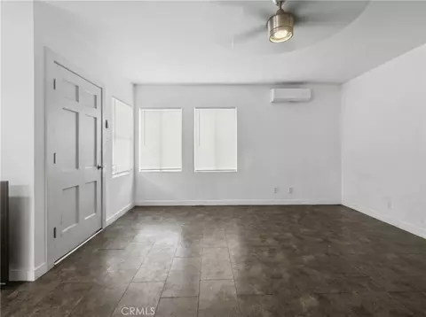 Living - 428 E Oaks, Compton, CA 90221 photo 4 of 9