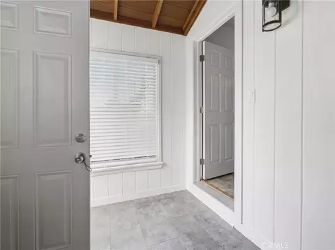 Entry Way - 428 E Oaks, Compton, CA 90221 photo 3 of 3
