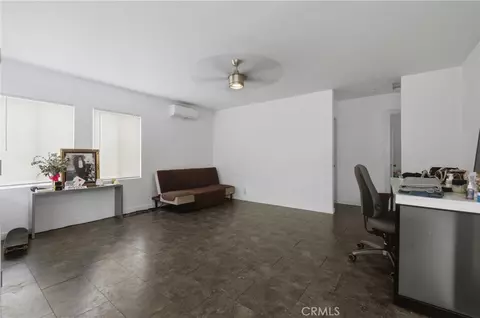 Living - 428 E Oaks, Compton, CA 90221 photo 2 of 9