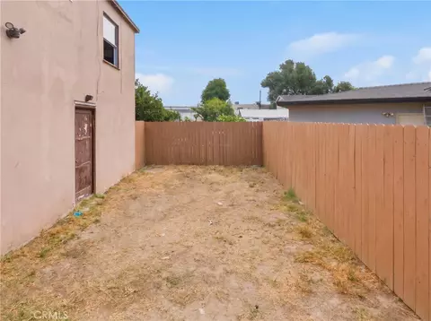 Exterior - 428 E Oaks, Compton, CA 90221 photo 4 of 9