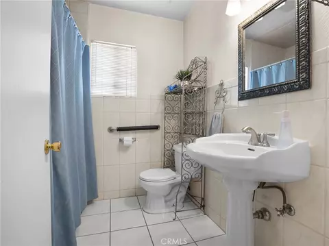 Bath - 9708 Pomering, Downey, CA 90240 photo 1 of 6