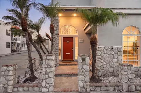 Exterior - 6020 E Ocean Blvd, Long Beach, CA 90803 photo 3 of 6