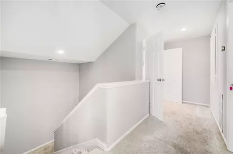Entry Way - 6020 E Ocean Blvd, Long Beach, CA 90803 photo 8 of 9