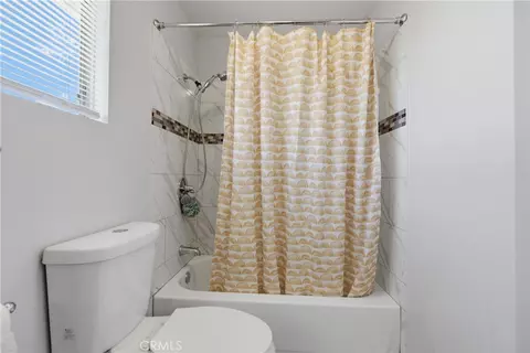 7257 Motz St, Paramount, CA 90723 photo 21